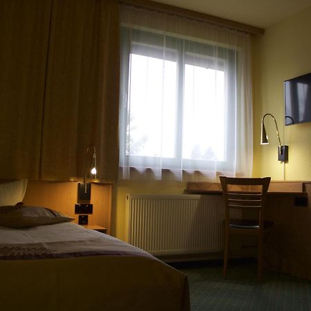 Acron Hotel Wittenberg Szoba fotó